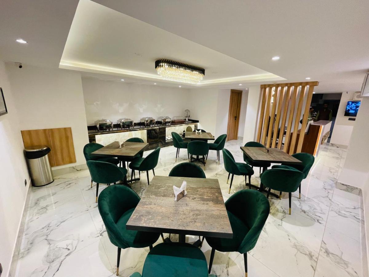 Hotel Malbork Inn @ Janakpuri Δελχί Εξωτερικό φωτογραφία
