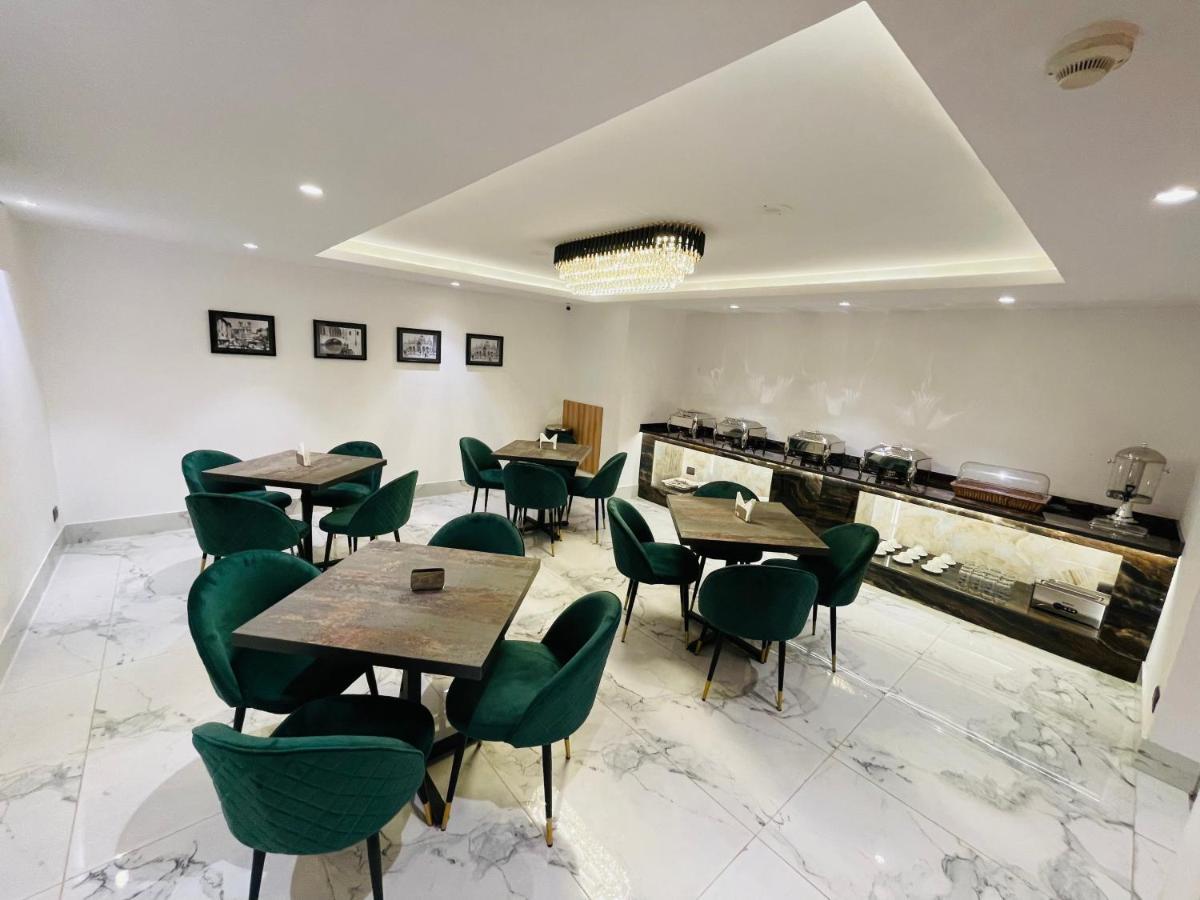 Hotel Malbork Inn @ Janakpuri Δελχί Εξωτερικό φωτογραφία